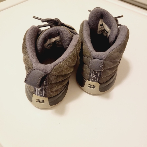 Toddler jordans shoes - Picture 3 of 4